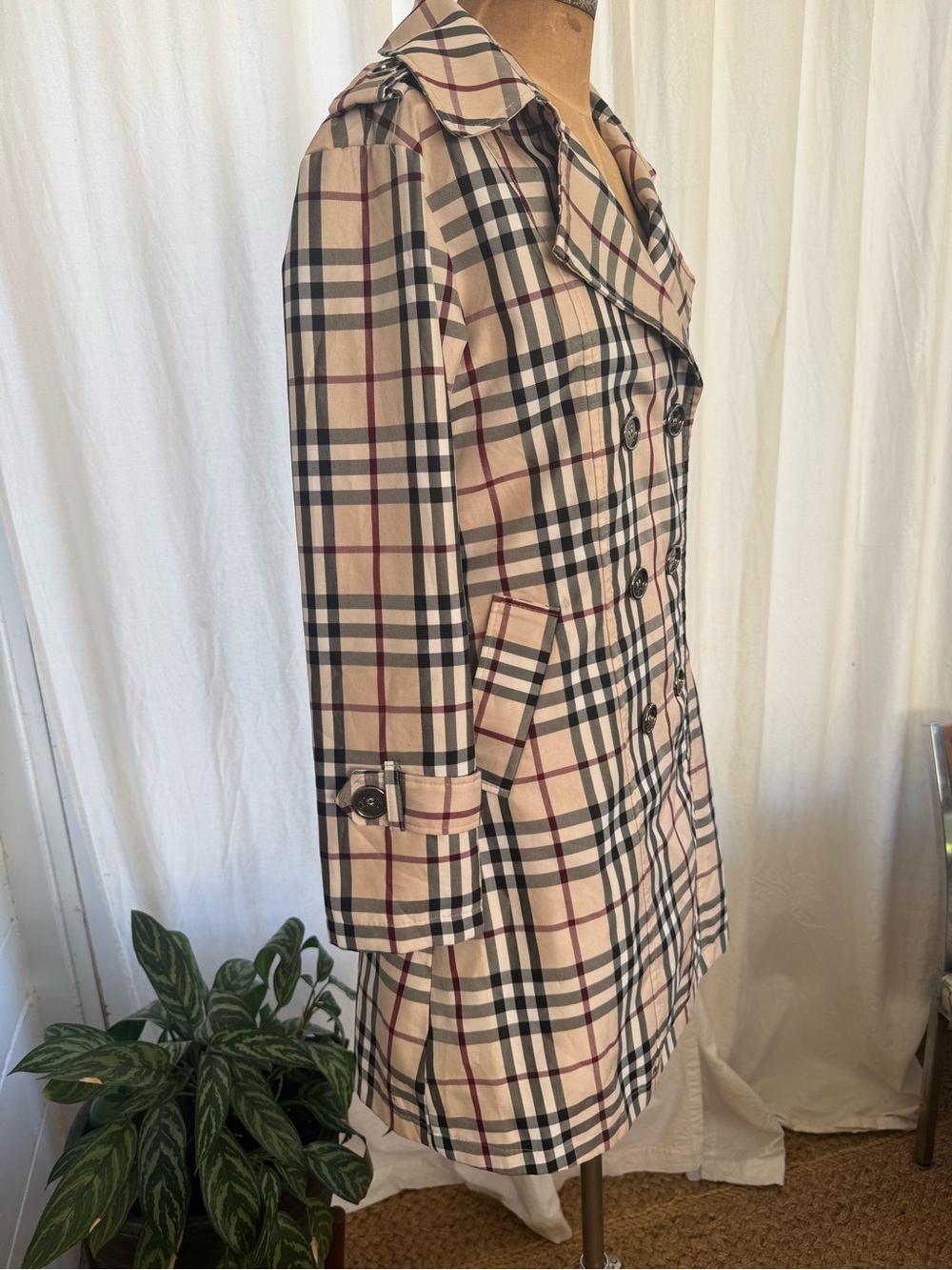 Burberry London Girls Nova Check Plaid Double-Breasted Trench Coat - Picture 8 of 16